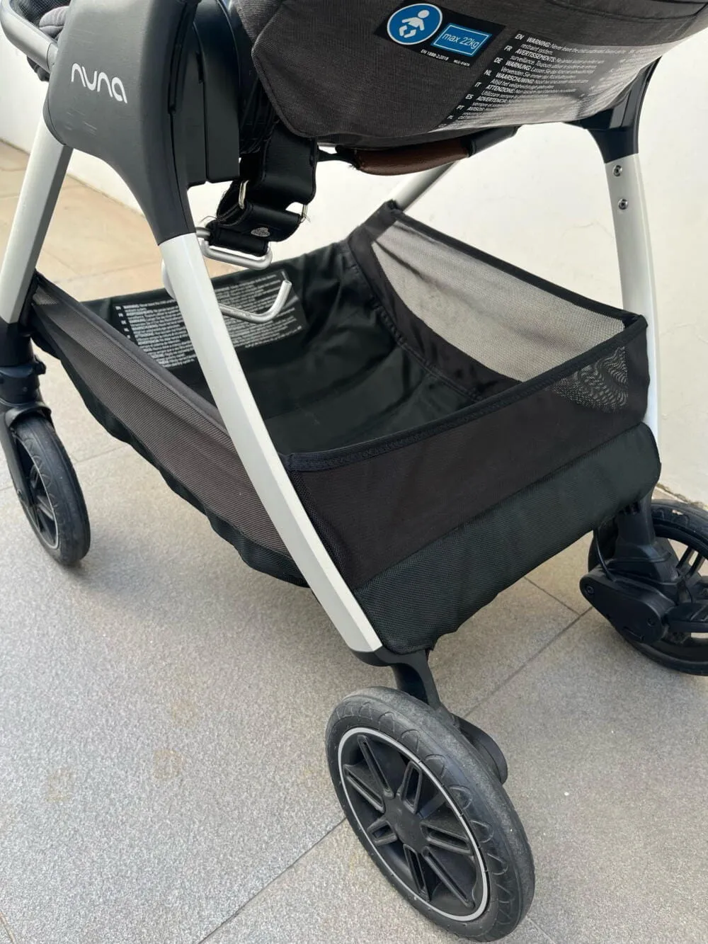 Xe đẩy Nuna Triv màu xám khung bạc kèm phụ kiện đi kèm / cho từ 0M+ đến 4 tuổi (22kg) - Ảnh 11