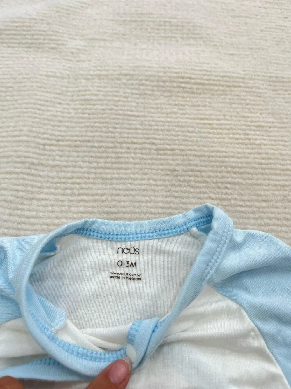 Set 2 bộ bodysuit Nous màu xanh hoạ tiết ( size: 0/3m ) - Ảnh 5