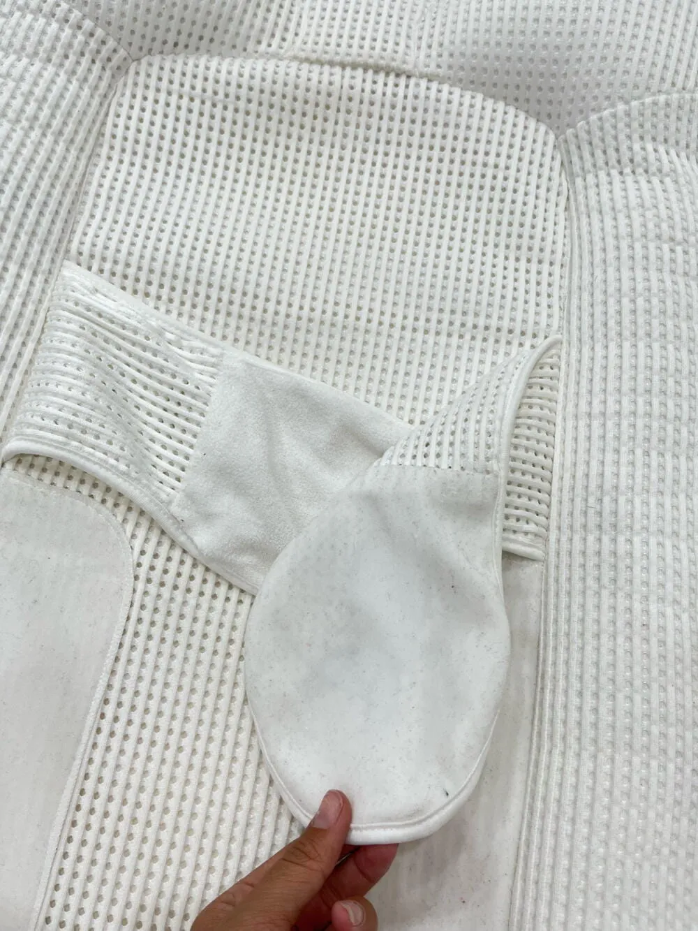 Gối chống trào ngược Chilux gấu trắng (kèm phụ kiện) - Ảnh 20