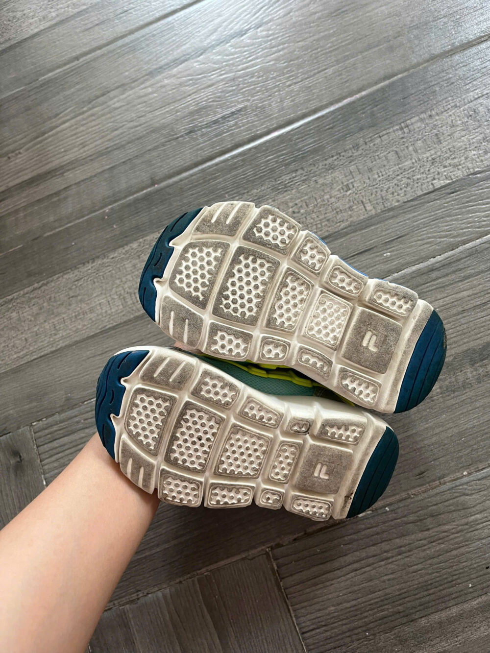 Giày thể thao trẻ em Fila vàng neon cho bé 3-4 tuổi (Chân 16cm) - Ảnh 4