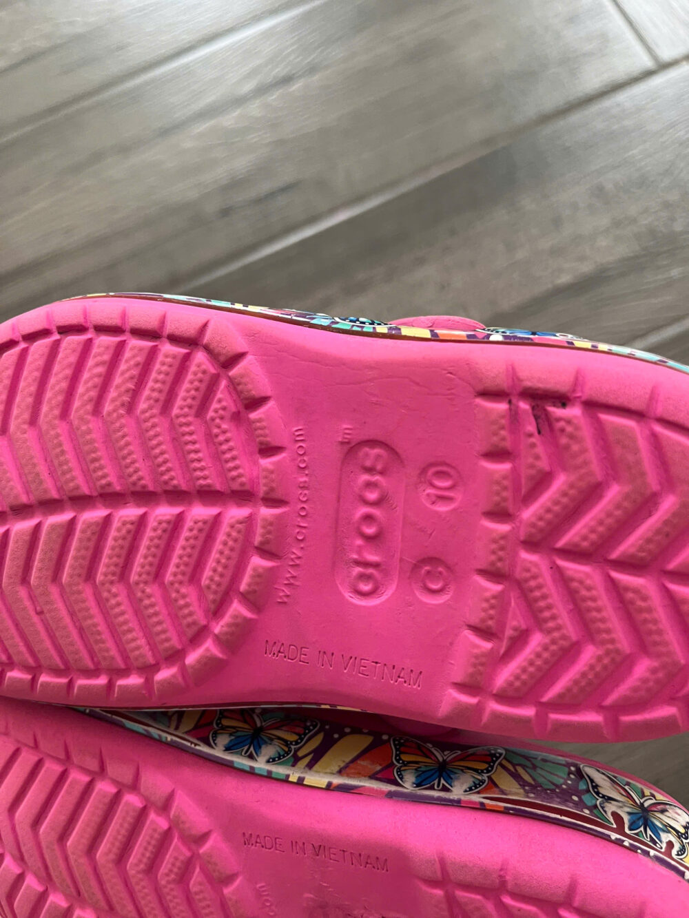 Dép Crocs trẻ em màu hồng C10 (15,8cm-16,6cm) cho bé 3-5 tuổi - Ảnh 8