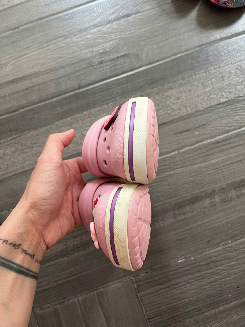 Dép Crocs trẻ em màu hồng C10 (15,8cm-16,6cm) cho bé 3-5 tuổi - Ảnh 5