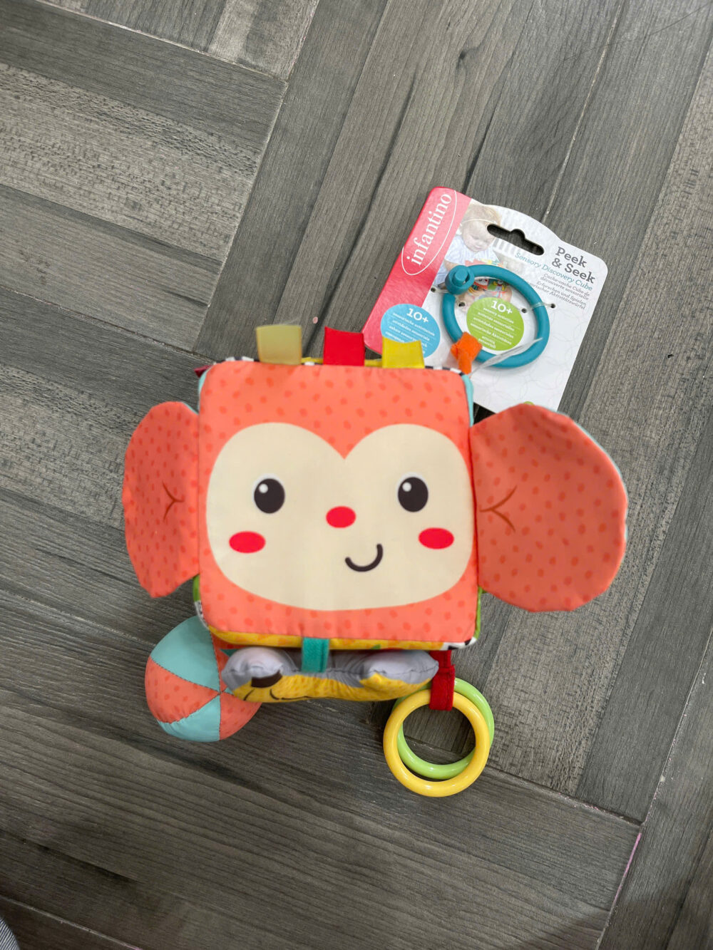 Đồ chơi Infantino Peek & Seek Sensory Discovery Cube cho bé từ 3M+ - Image 3