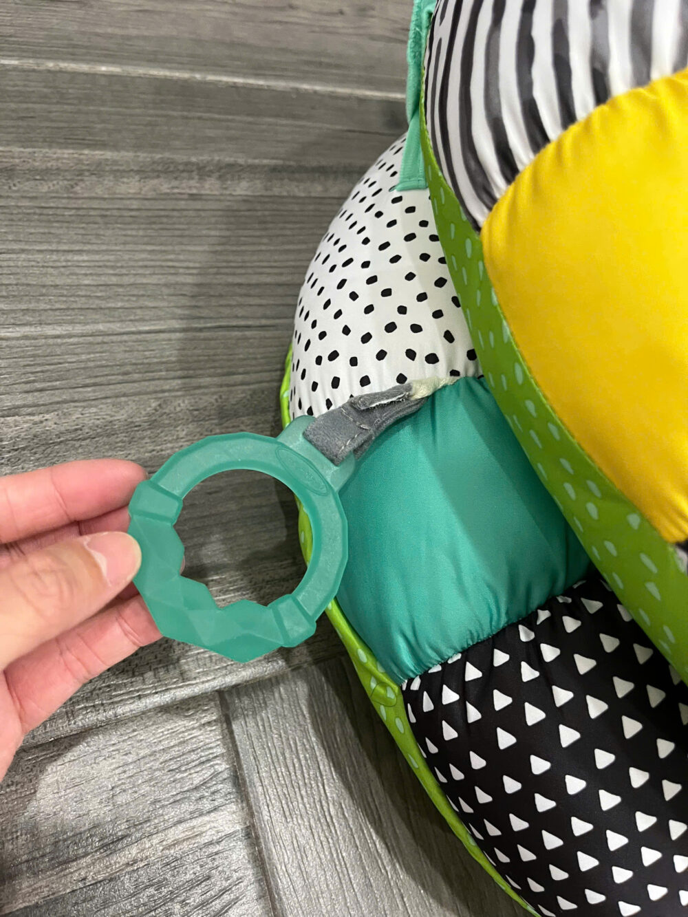 Gối tập lẫy & ngồi hình sâu cho bé Infantino - Image 9