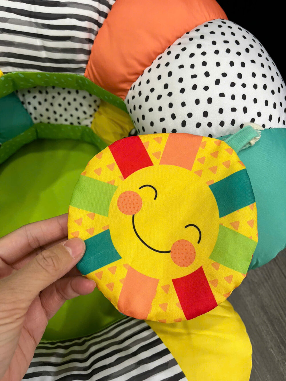 Gối tập lẫy & ngồi hình sâu cho bé Infantino - Image 13