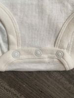 Body suit 3M-6M màu trắng hoạ tiết hoa Carter - Image 2