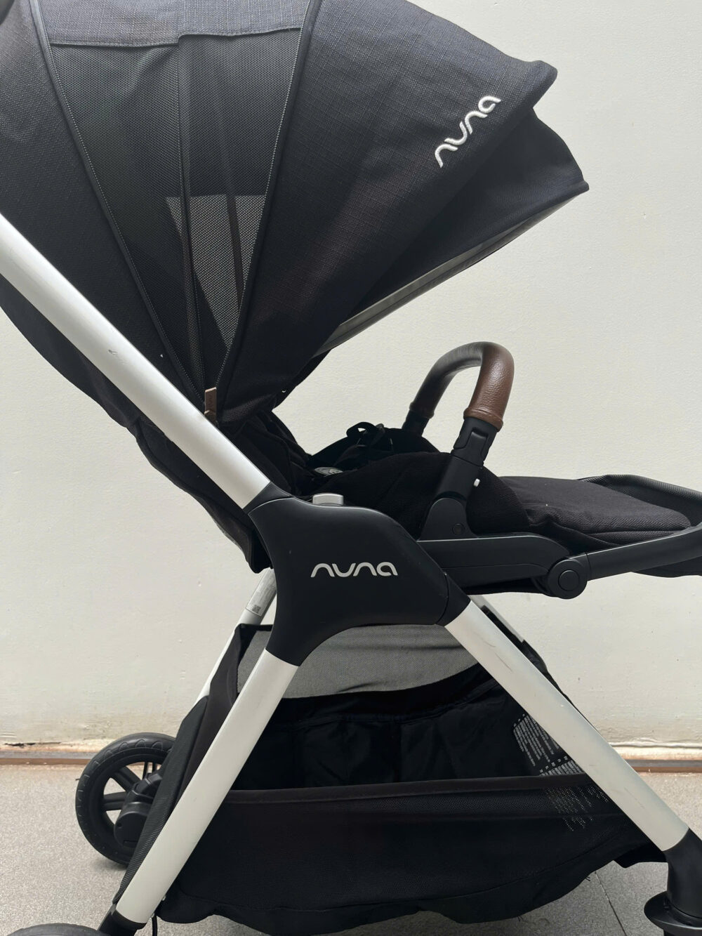 Xe đẩy Nuna Triv khung bạc cho bé từ 0M+ đến 4 tuổi (22kg) - Ảnh 4