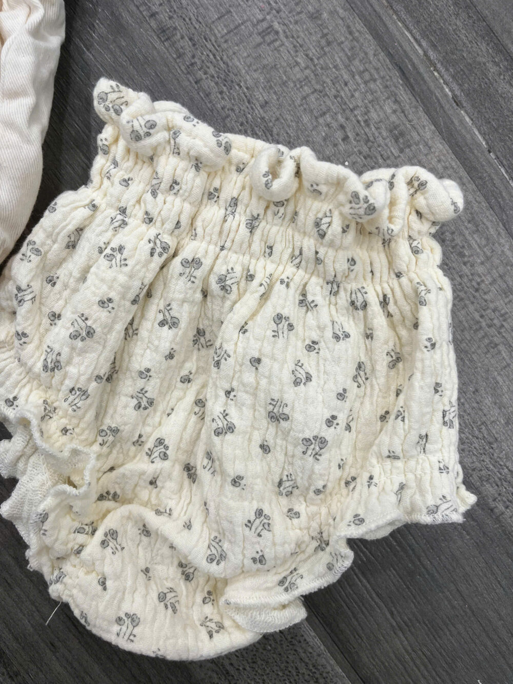 Set 2 quần đùi chíp Zara 3-6M - Ảnh 3