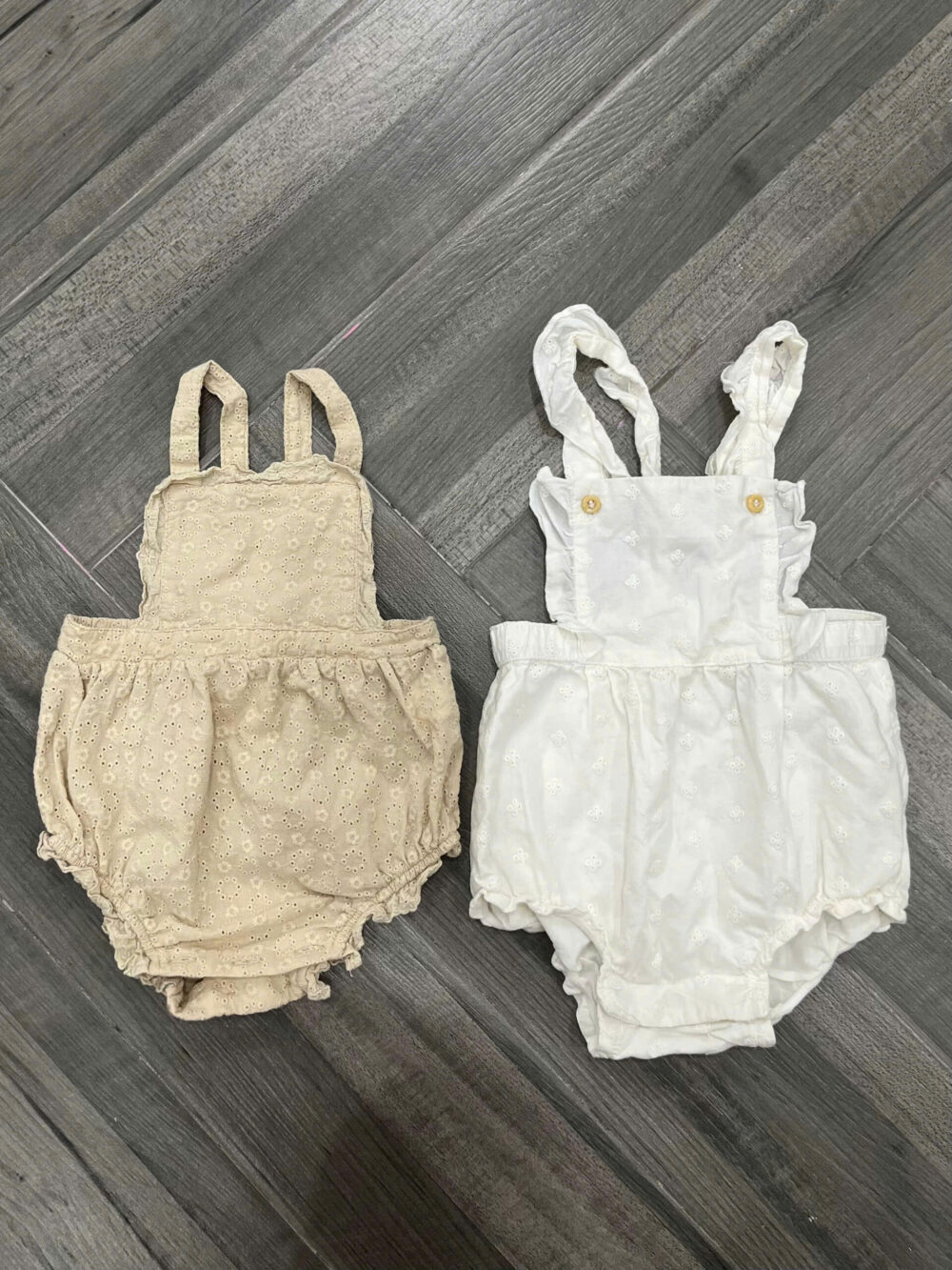 Set 2 yếm cho bé gái H&M và Zara 6-12M - Ảnh 3
