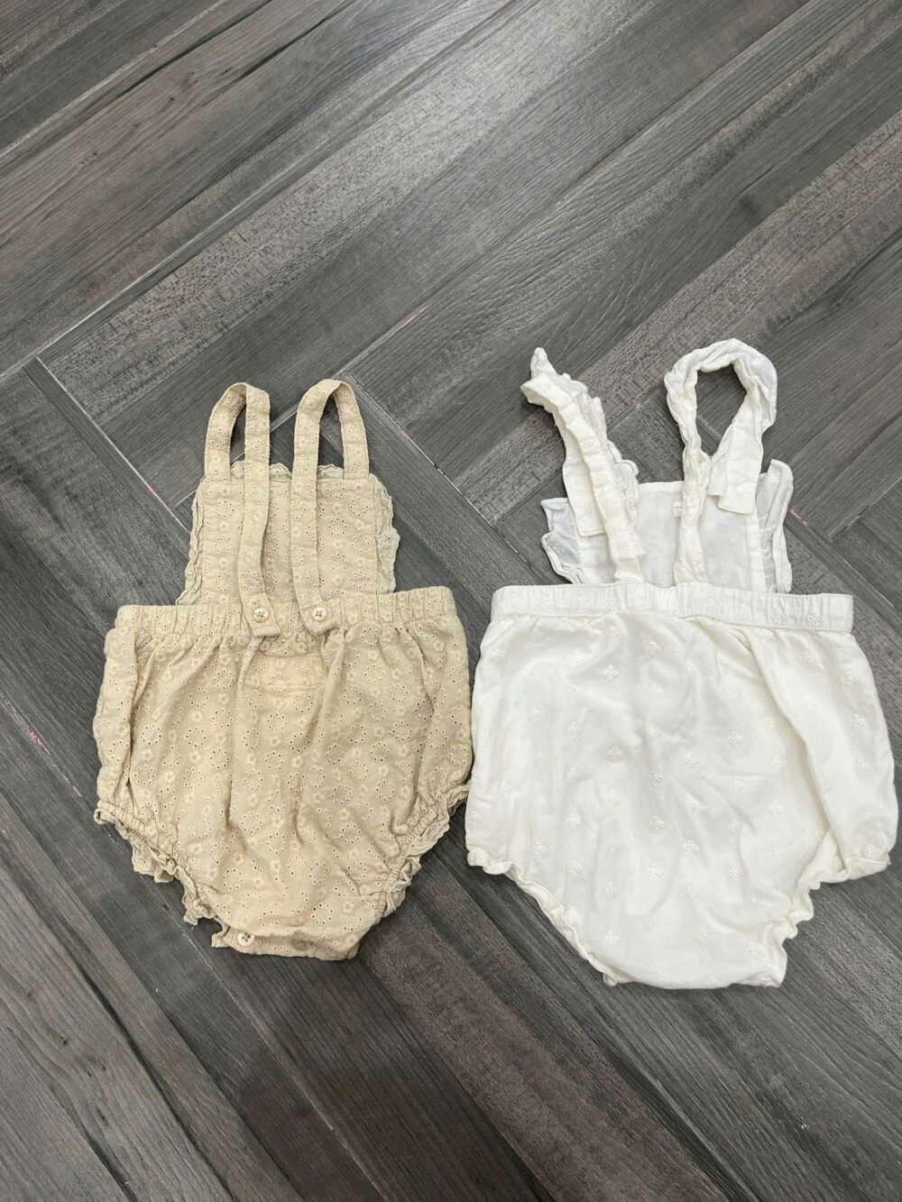 Set 2 yếm cho bé gái H&M và Zara 6-12M - Ảnh 4