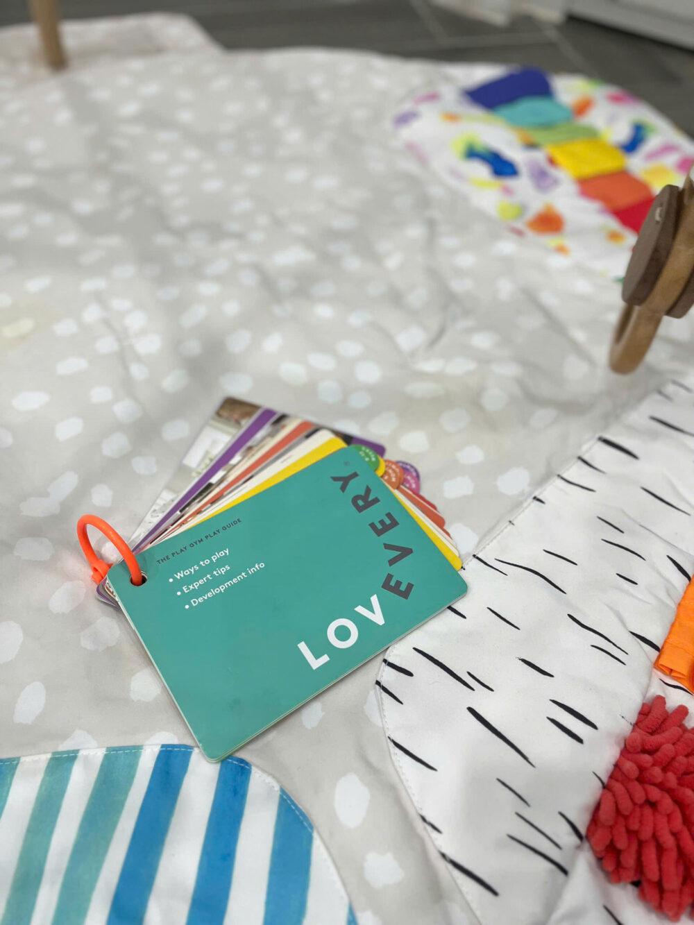 Thảm chơi bé Lovevery play gym - Ảnh 5