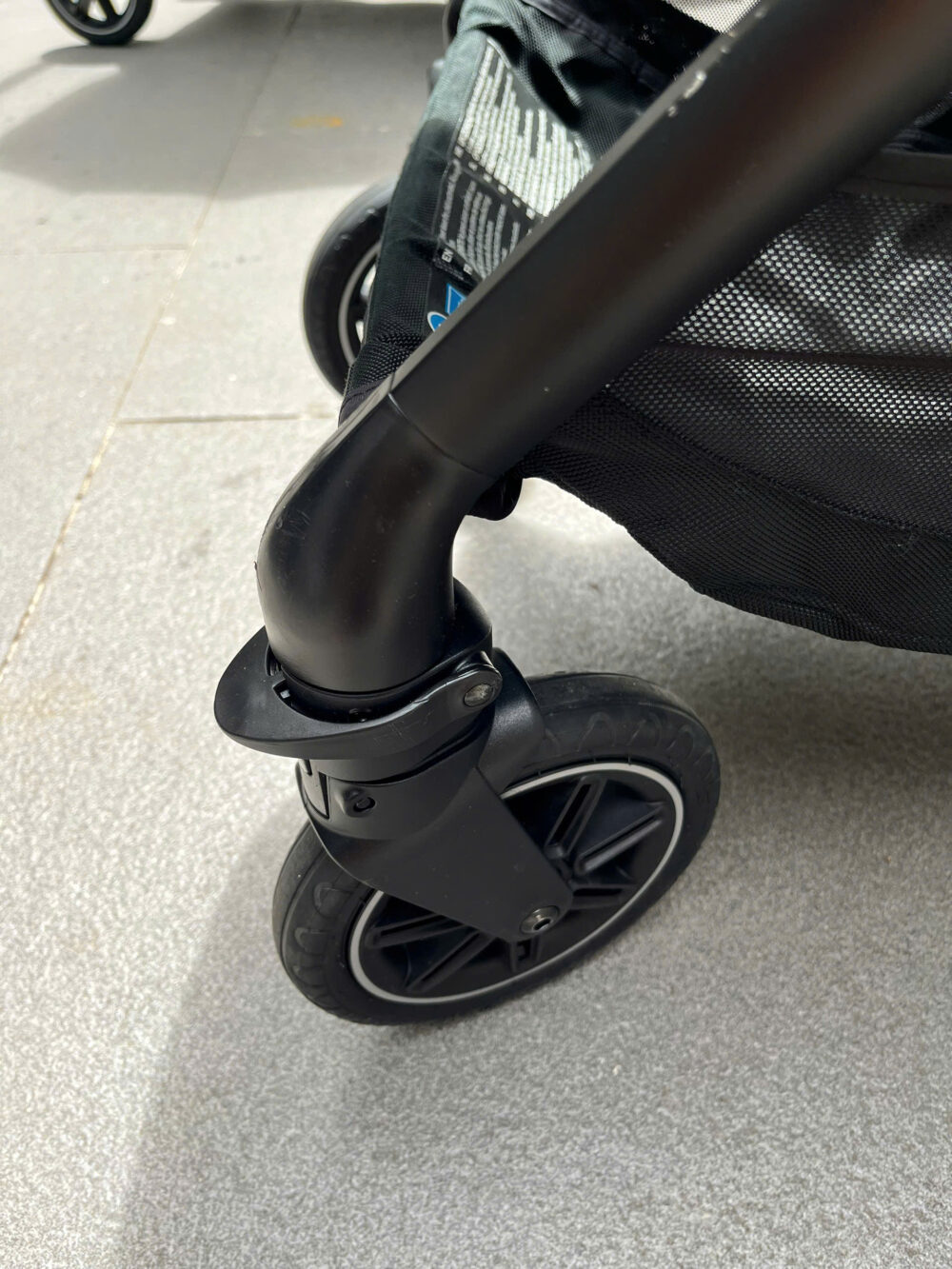 Xe đẩy Nuna triv đen - Ảnh 5