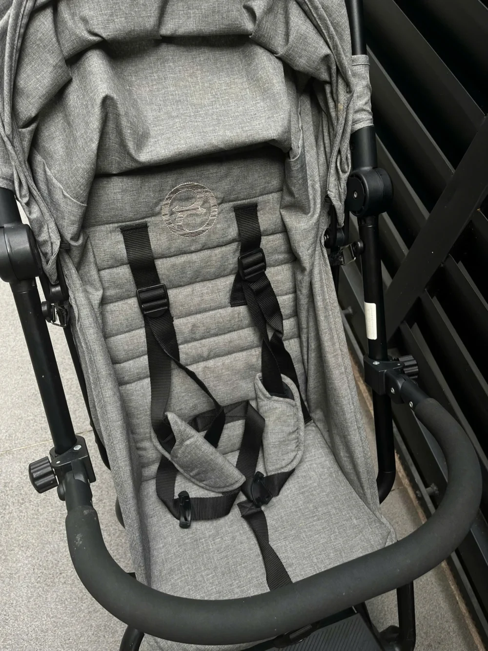 Xe đẩy Cybex Eezy S màu xám tích hợp bumper 4M+ đến 3 Tuổi - Ảnh 17