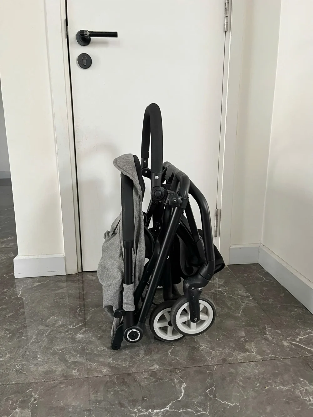 Xe đẩy Cybex Eezy S màu xám tích hợp bumper 4M+ đến 3 Tuổi - Ảnh 12