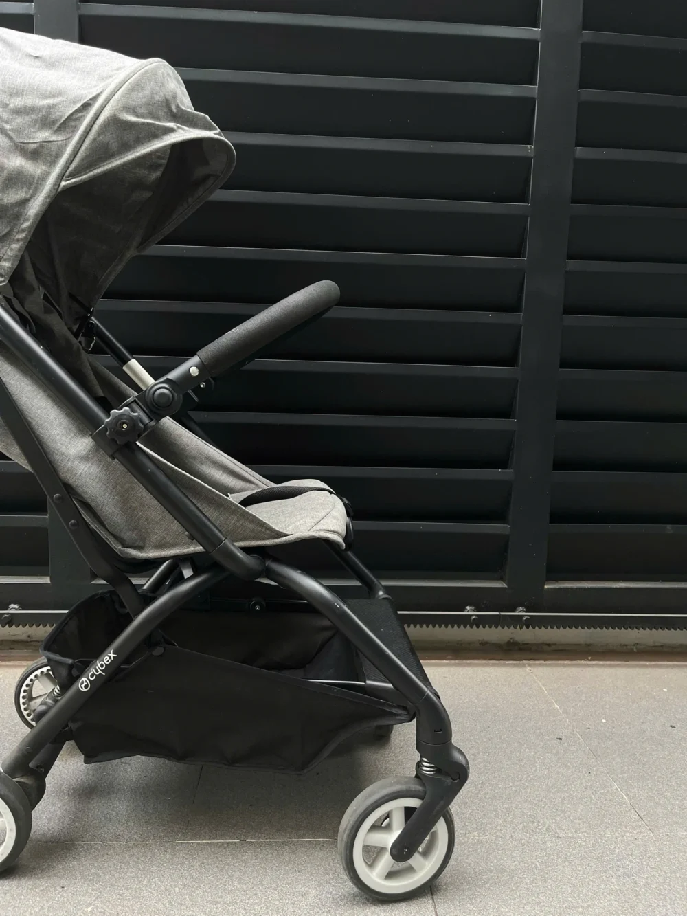 Xe đẩy Cybex Eezy S màu xám tích hợp bumper 4M+ đến 3 Tuổi - Ảnh 4