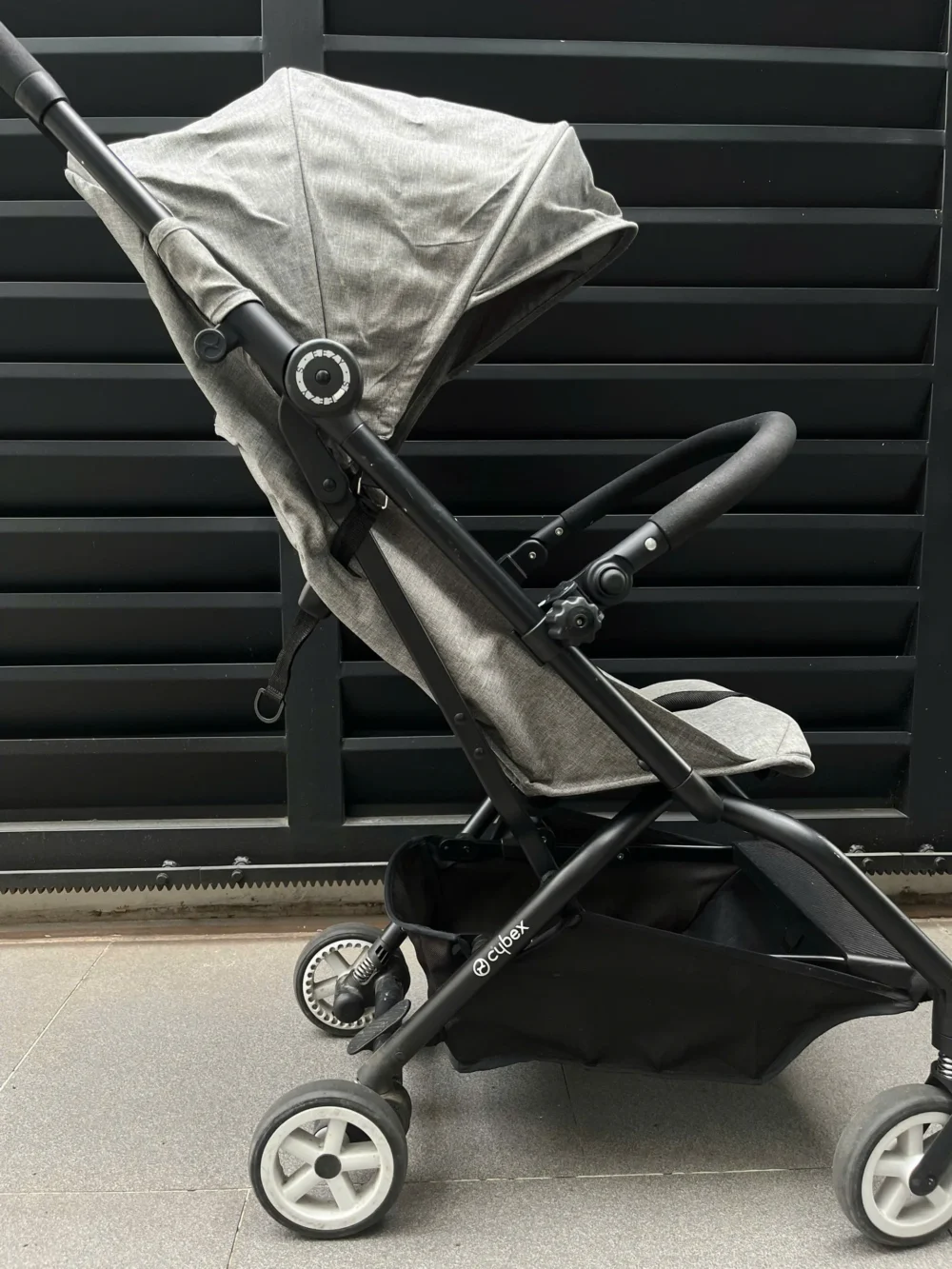 Xe đẩy Cybex Eezy S màu xám tích hợp bumper 4M+ đến 3 Tuổi - Ảnh 2