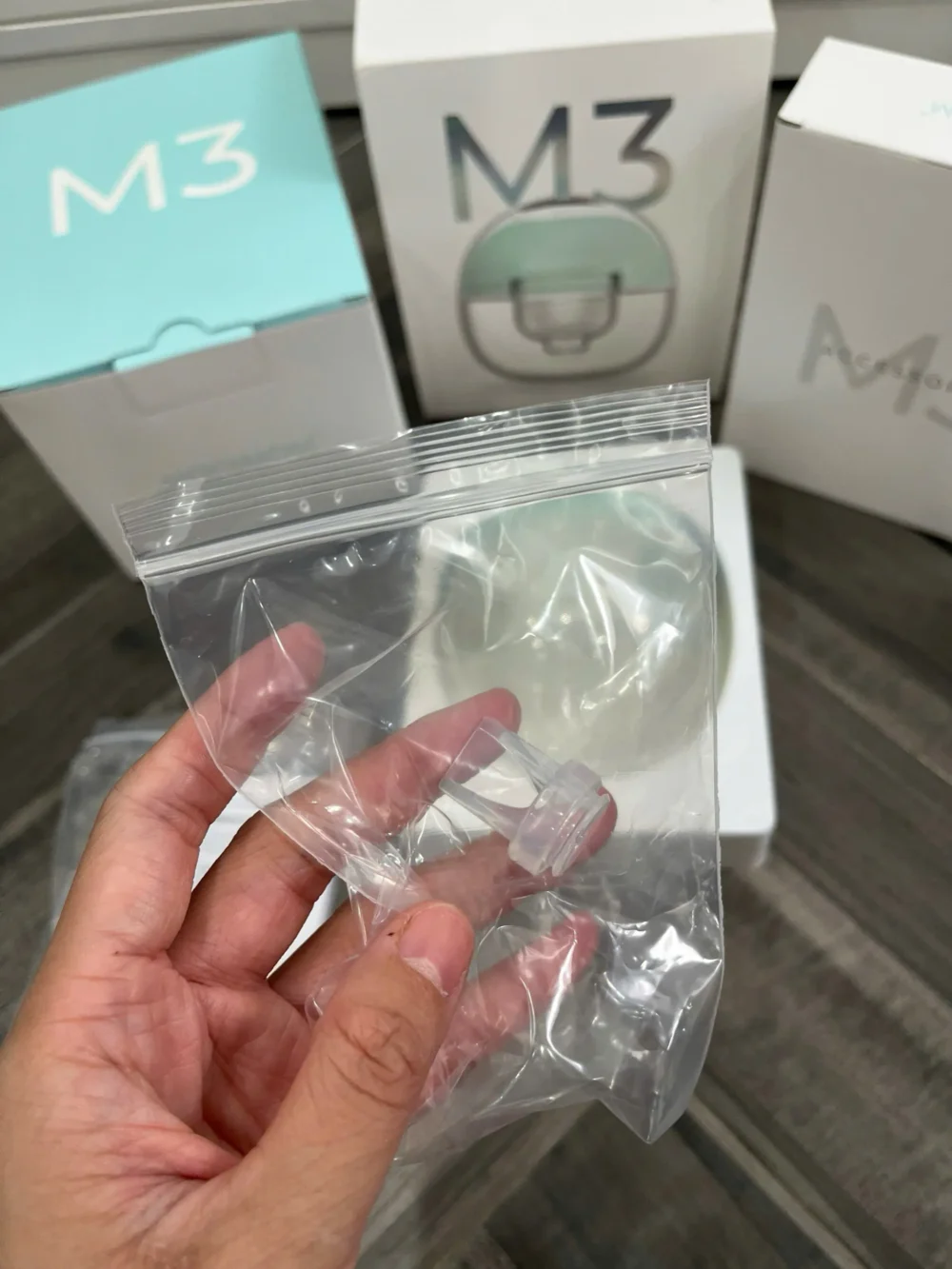 Máy hút sữa rảnh tay M3 Mooimom (máy đơn) - Ảnh 8