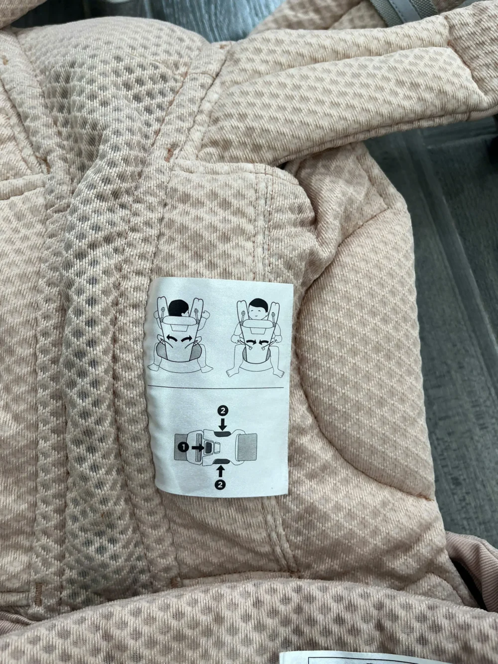 Địu Ergo baby Omni Breeze tặng kèm yếm địu (màu baby pink) - Ảnh 7