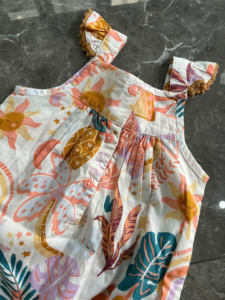 Jumpsuit dài cánh tiên dây Next baby hoạ tiết tropical bé gái (3 đến 6 tháng) Next baby - Ảnh 5
