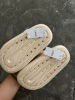 Dép bánh mì bé Next baby màu kem có quai 17cm (4 đến 5 tuổi) Next baby - Ảnh 3