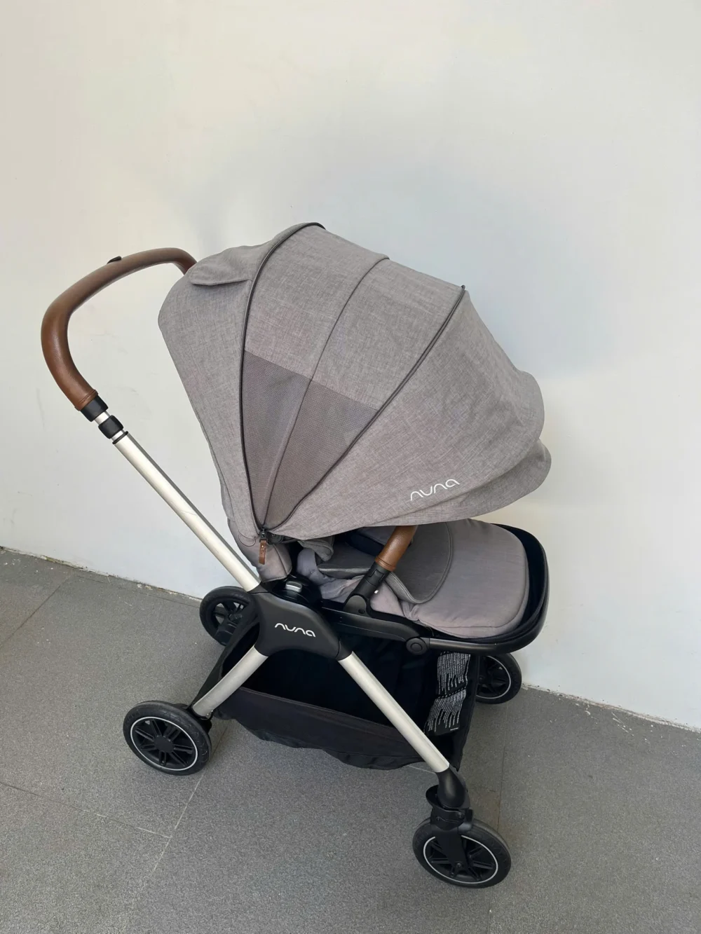 Xe đẩy Nuna triv màu xám khung bạc 0-4 tuổi - Ảnh 11