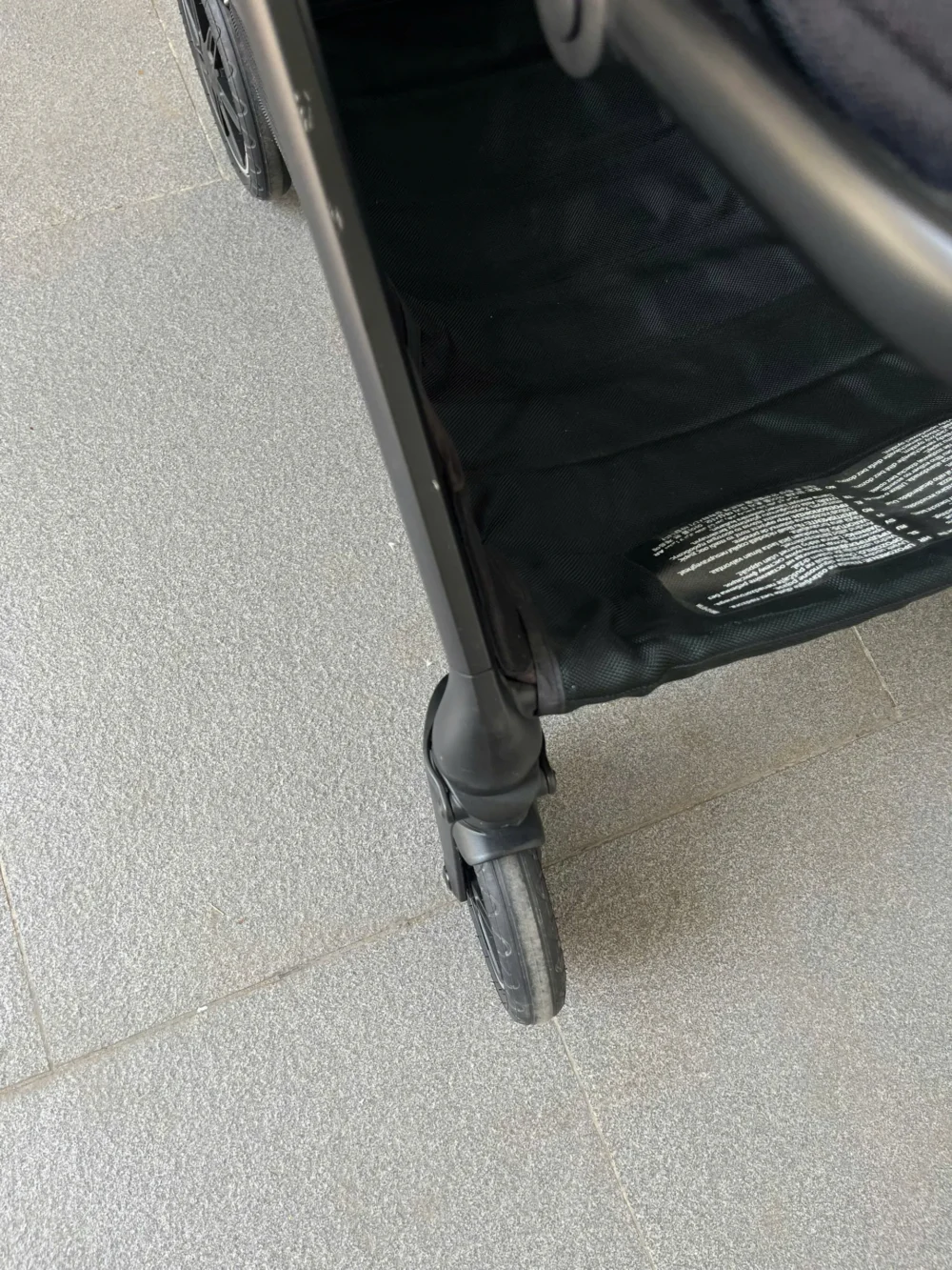 Xe đẩy Nuna triv màu đen khung đen 0-4 tuổi - Ảnh 13