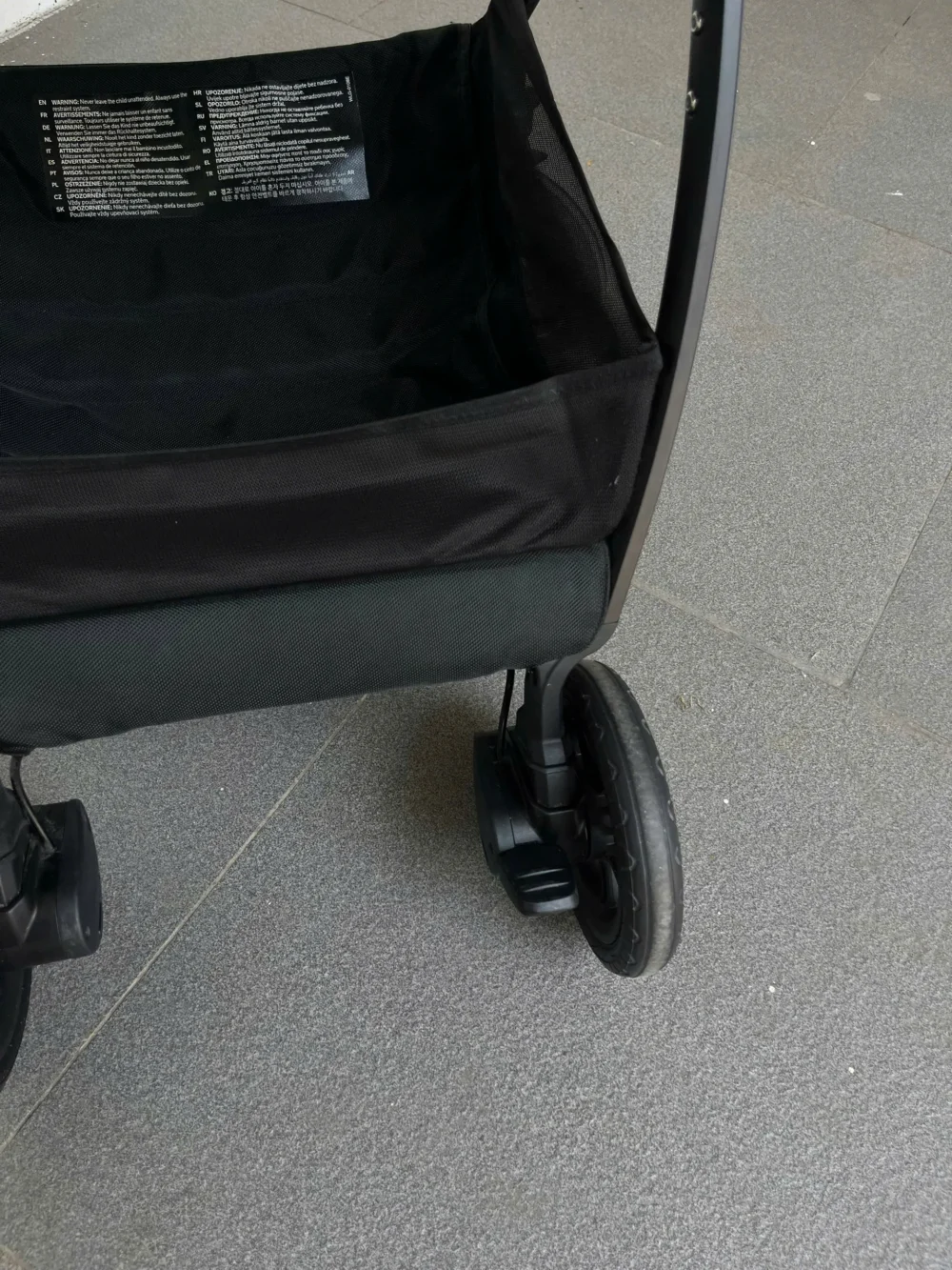 Xe đẩy Nuna triv màu đen khung đen 0-4 tuổi - Ảnh 15