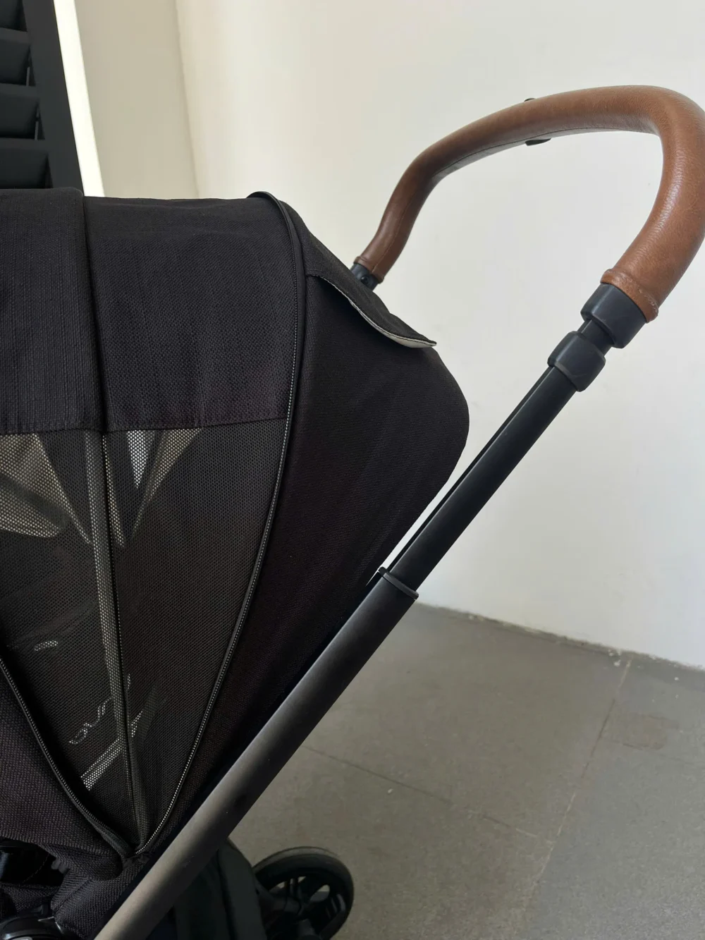 Xe đẩy Nuna triv màu đen khung đen 0-4 tuổi - Ảnh 19