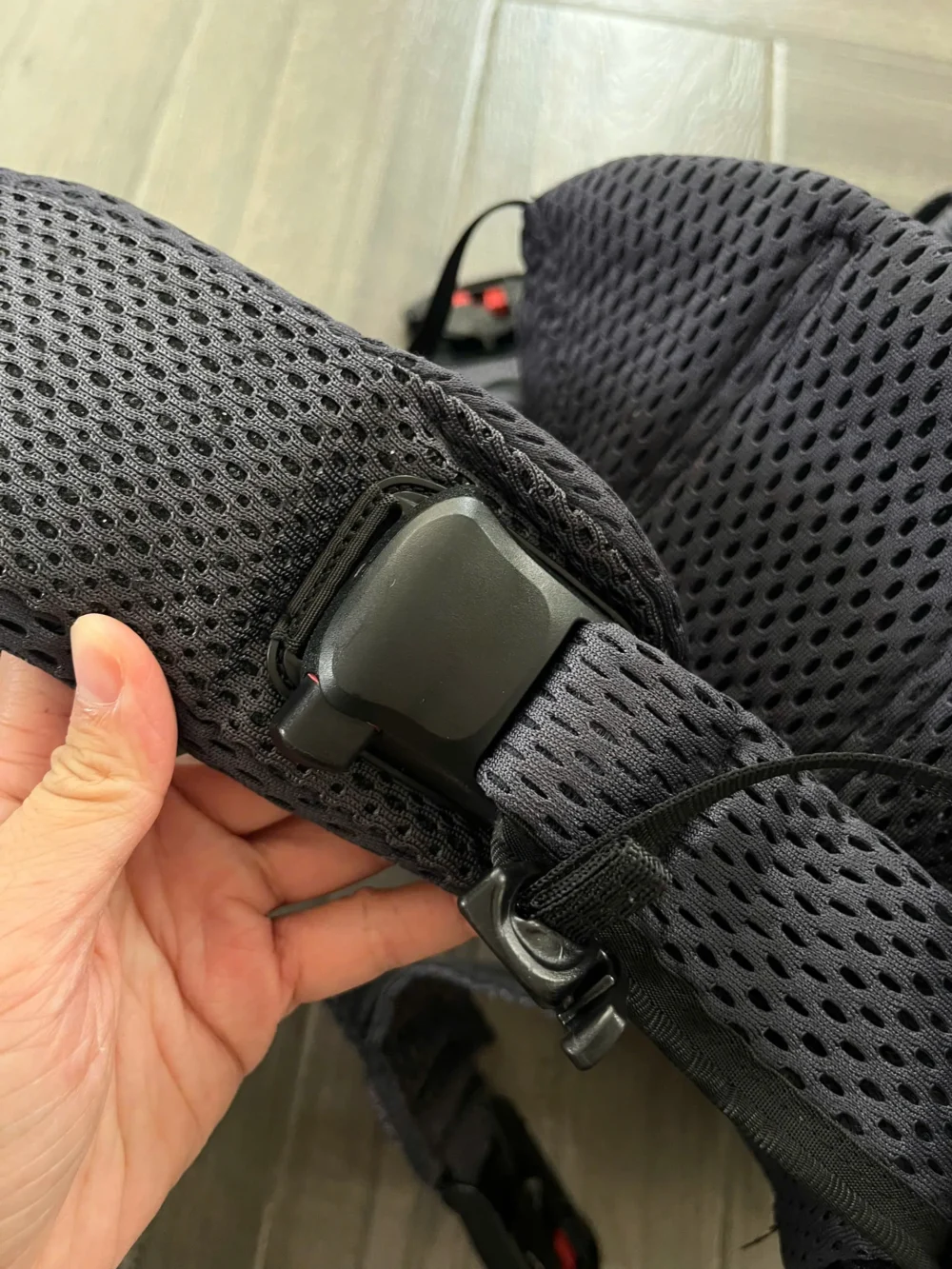 Địu Baby Bjorn One Air 3D mesh màu đen - Ảnh 17