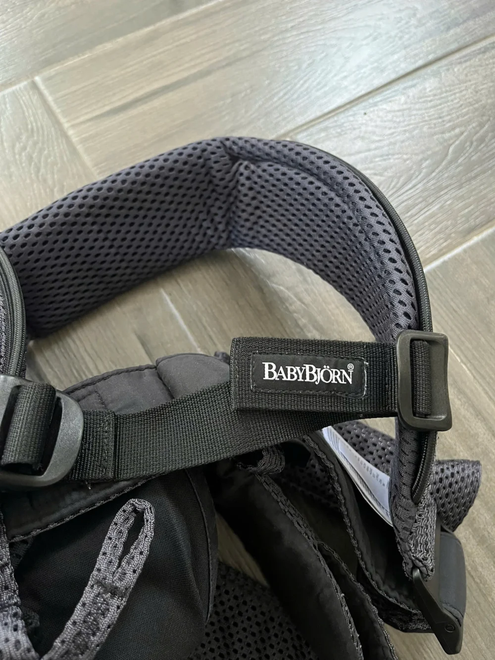 Địu Baby Bjorn One Air 3D mesh màu đen - Ảnh 7