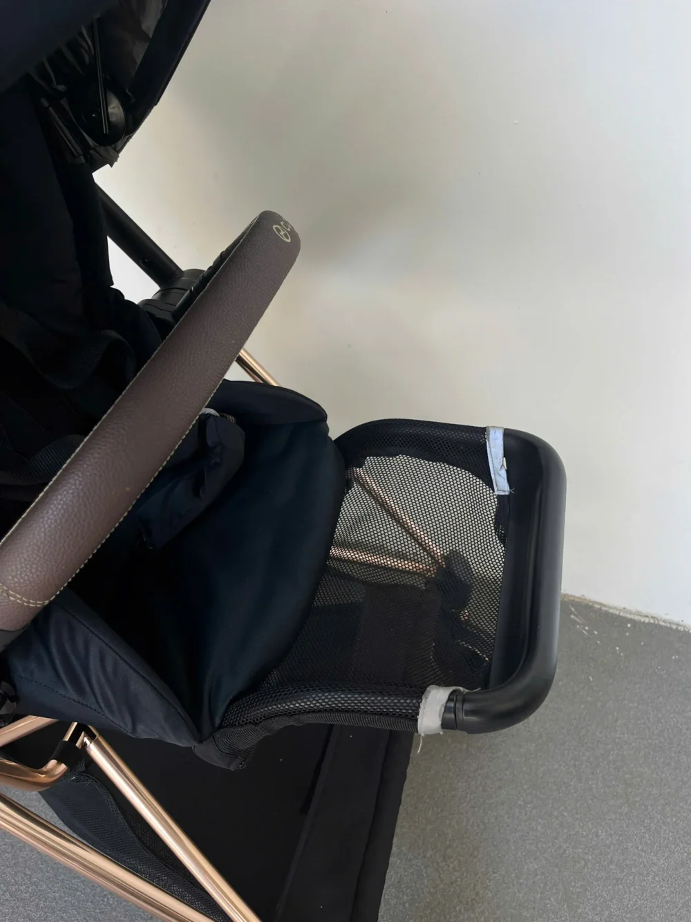 Xe đẩy Cybex mios 2 màu đen khung rose gold (kèm sẵn bọc tay cầm xe đẩy) / 2 - Ảnh 9