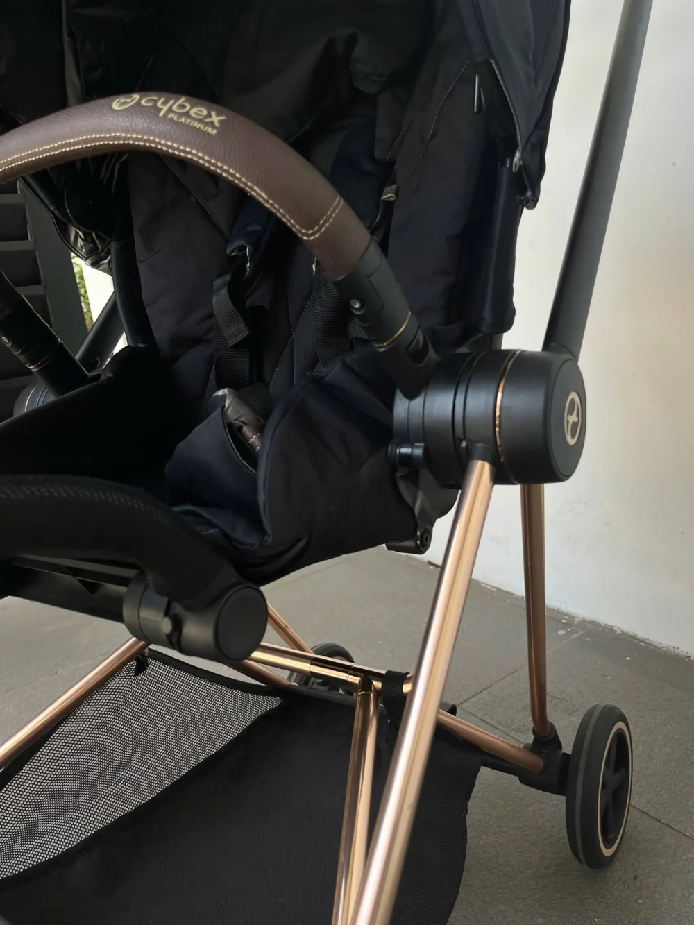 Xe đẩy Cybex mios 2 màu đen khung rose gold (kèm sẵn bọc tay cầm xe đẩy) / 2 - Ảnh 13