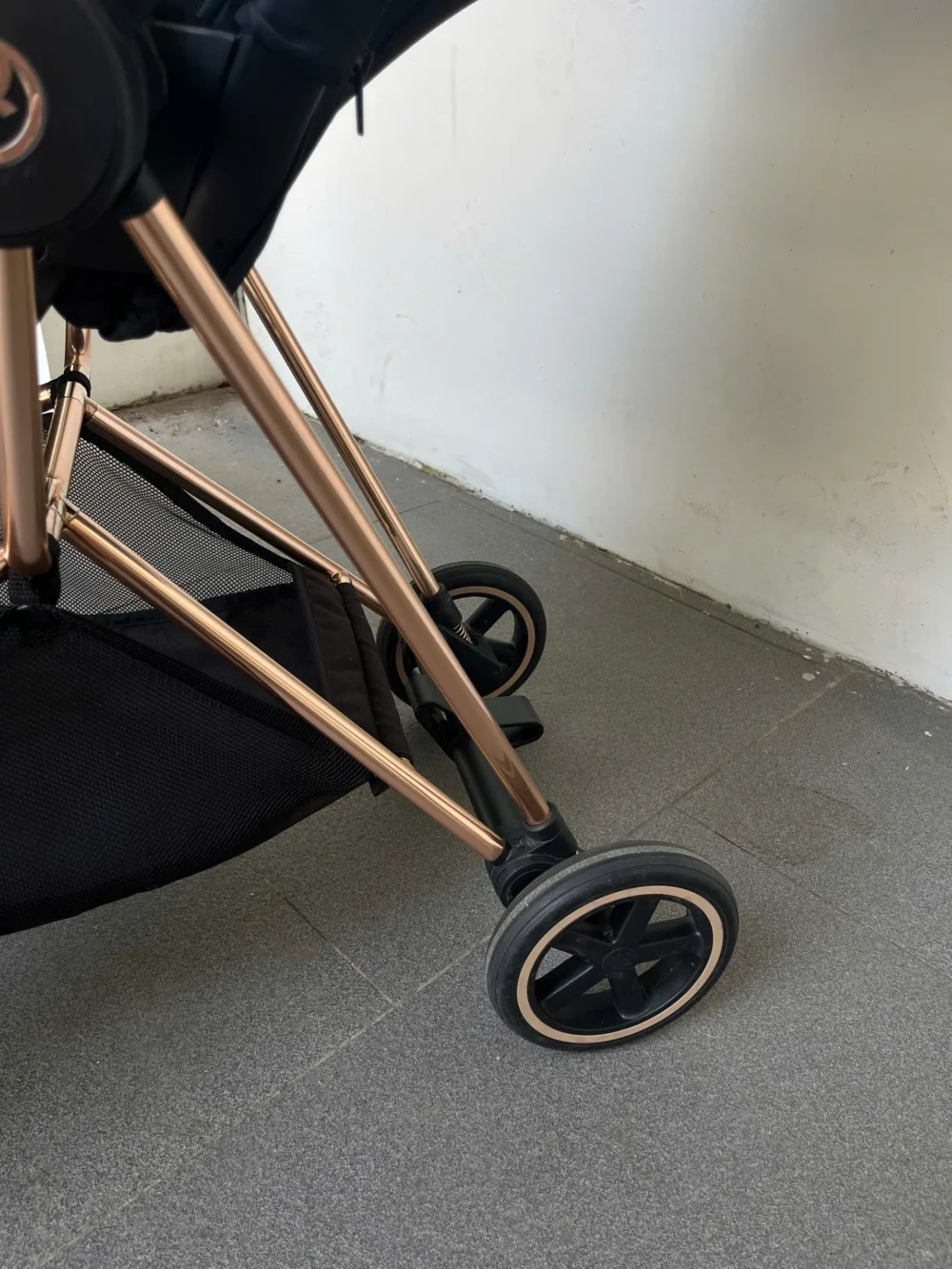 Xe đẩy Cybex mios 2 màu đen khung rose gold (kèm sẵn bọc tay cầm xe đẩy) 0-4 tuổi - Ảnh 5