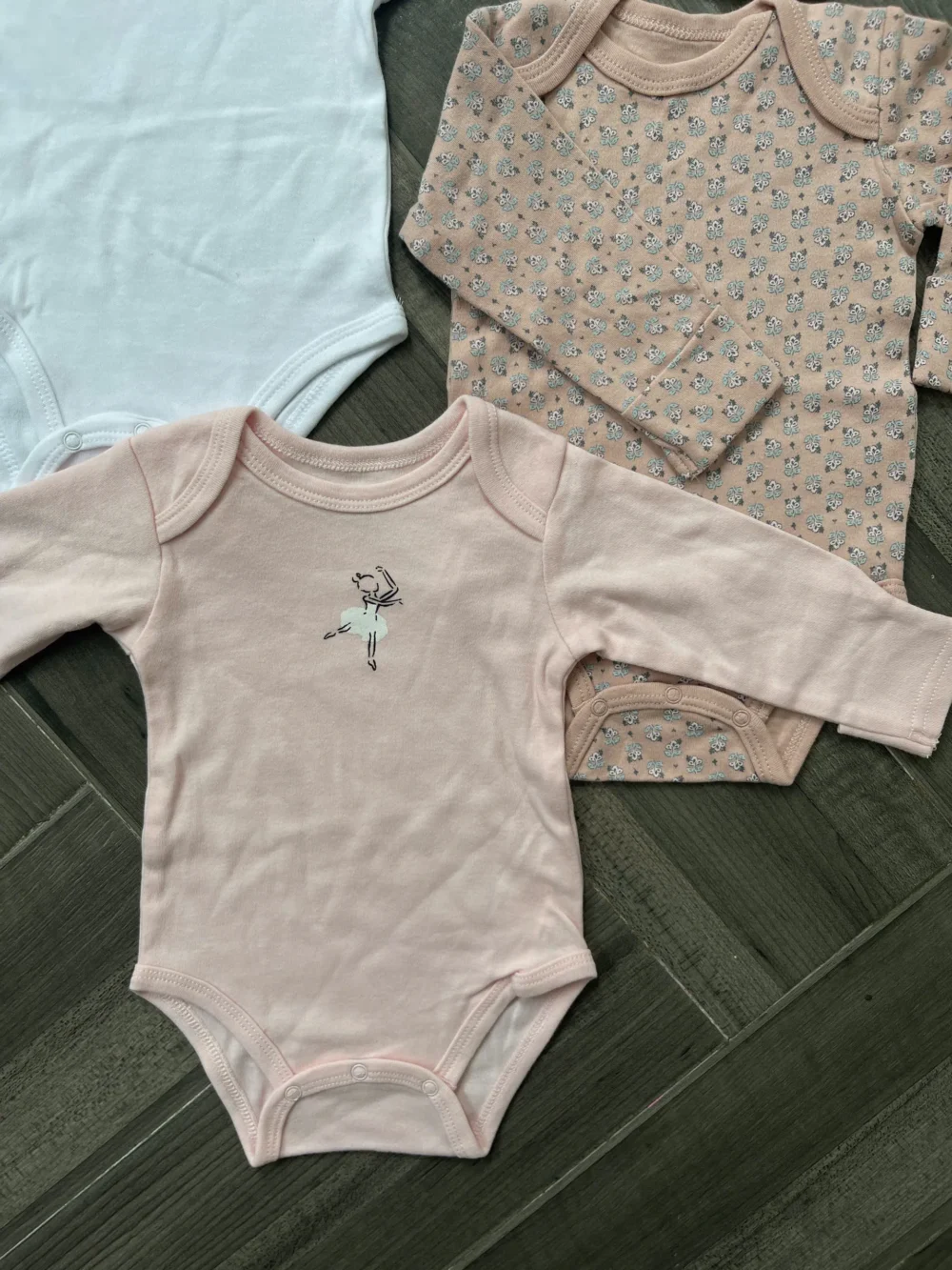 Set 4 bodysuit dài tay cho bé gái 0 đến 3 tháng - Ảnh 3