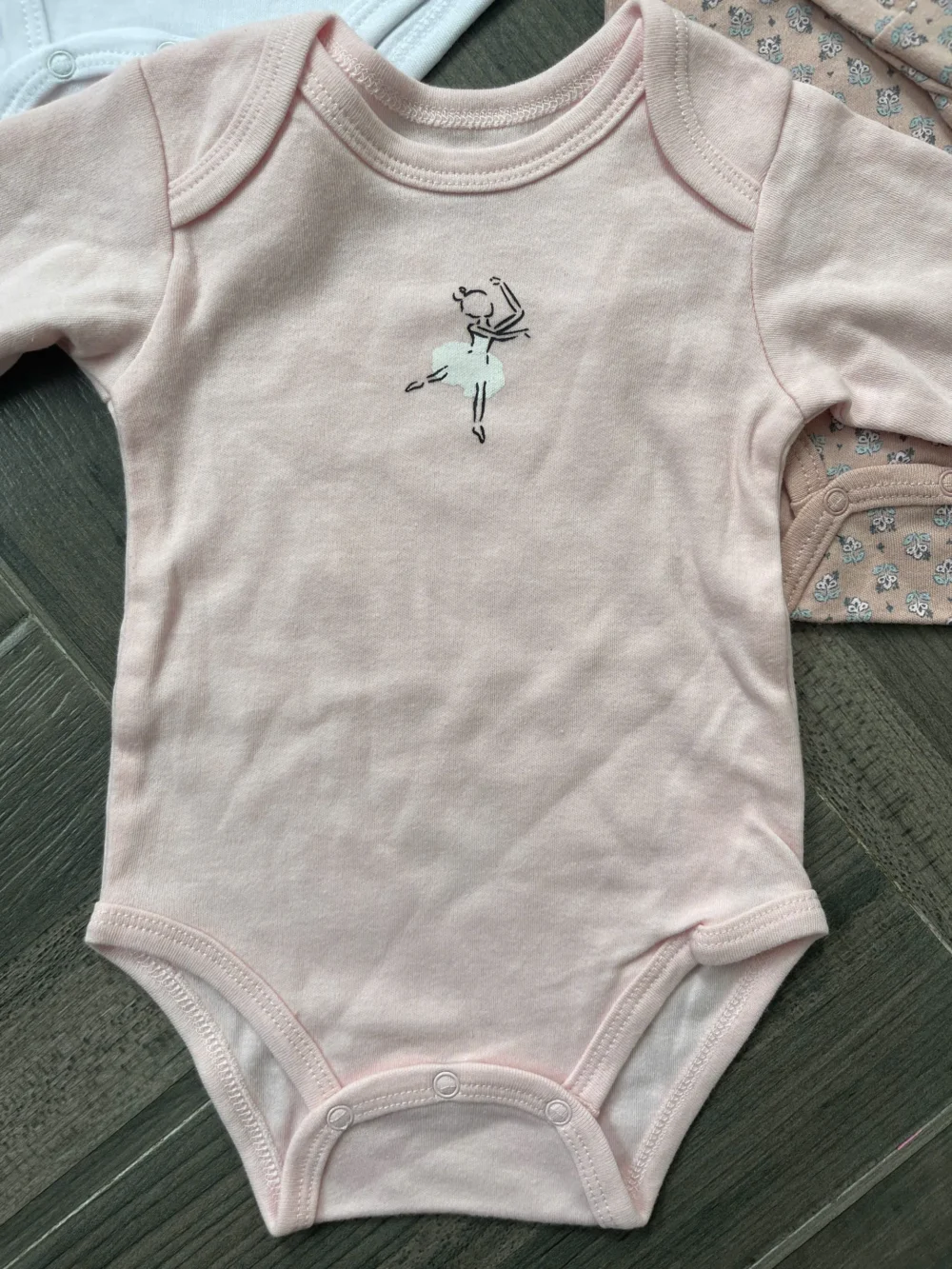 Set 4 bodysuit dài tay cho bé gái 0 đến 3 tháng - Ảnh 5