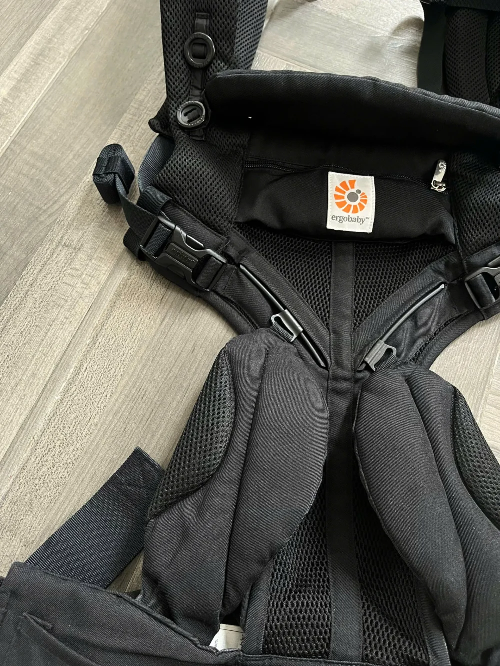 Địu Ergobaby Omni 360 cool air màu đen 0-4 tuổi - Ảnh 4