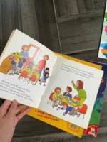 Set 8 quyển sách tiếng anh (1 quyển tô màu) - Ảnh 3
