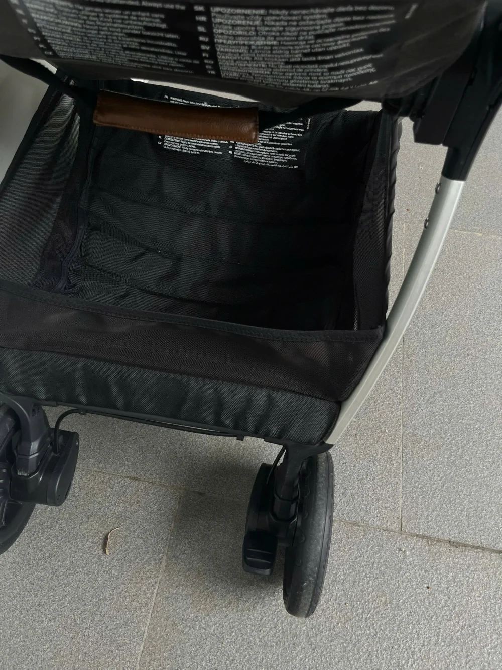 Xe đẩy Nuna triv màu xám đậm khung bạc 0-4 tuổi - Ảnh 6