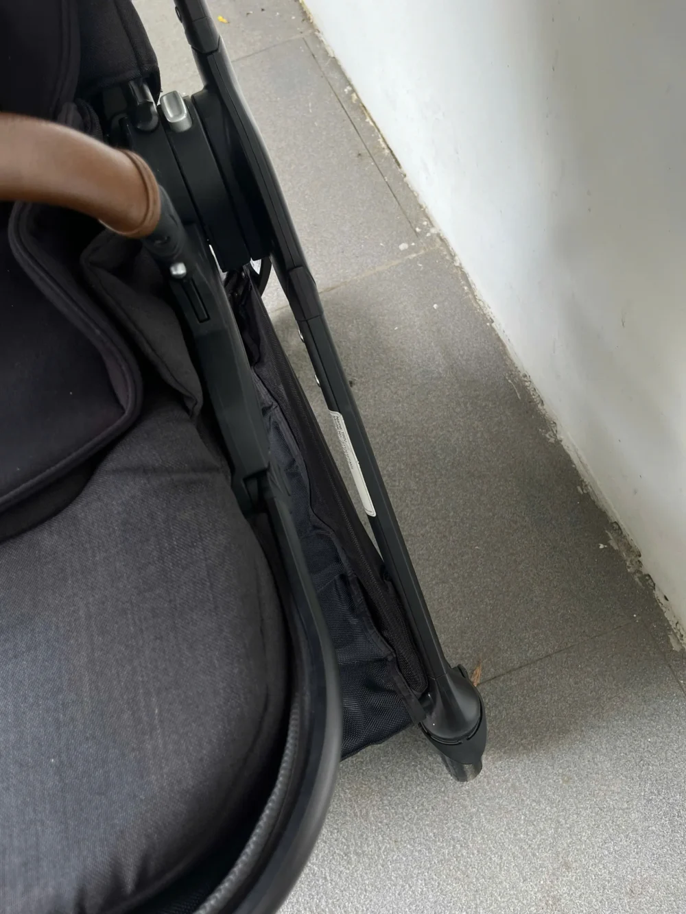 Xe đẩy Nuna triv màu xám nhạt khung đen 0-4 tuổi - Ảnh 16