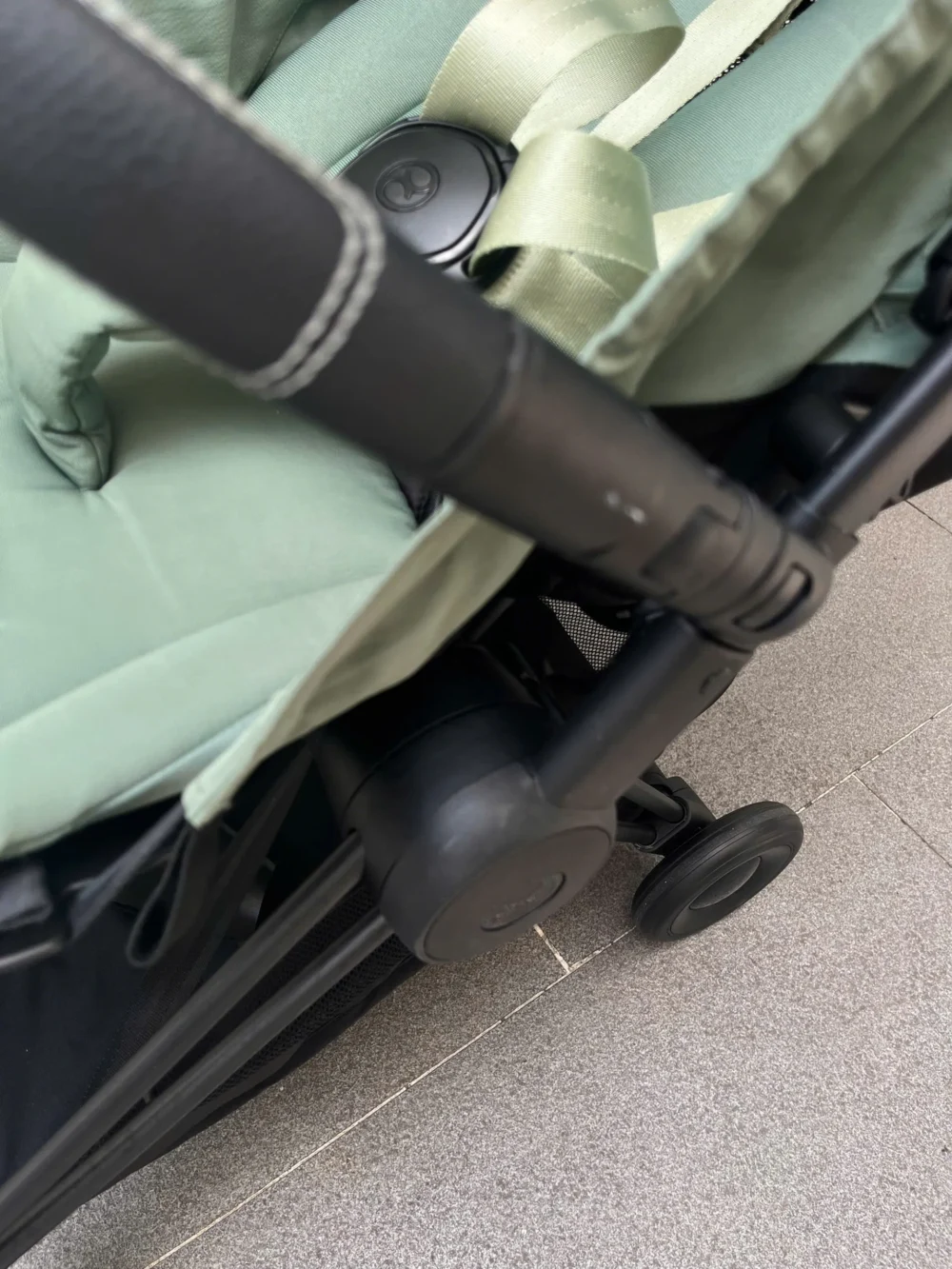 Xe đẩy Cybex Coya màu xanh (kèm sẵn bumper và cup holder) - Ảnh 27