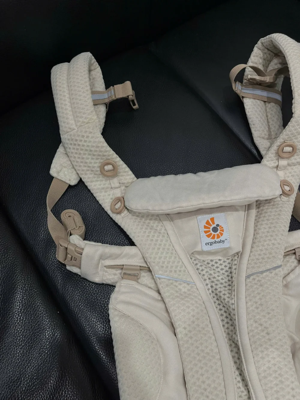 Địu Ergo baby Omni Breeze màu be còn box - Ảnh 11