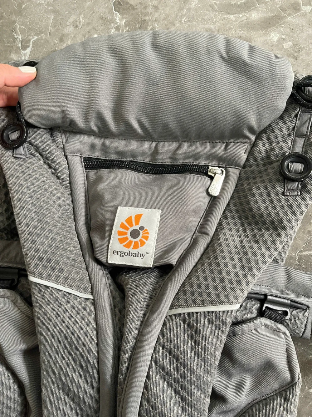 Địu Ergo baby Omni Breeze màu xám đậm (còn box) - Ảnh 15