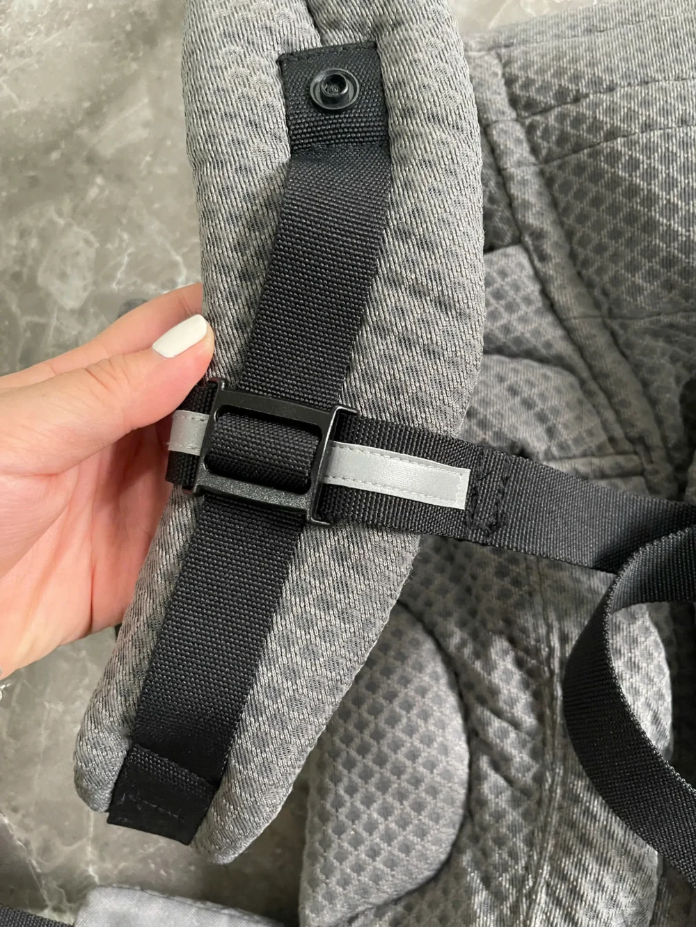 Địu Ergo baby Omni Breeze màu xám đậm (còn box) - Ảnh 24