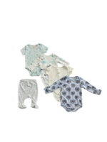 Set 4 bộ bodysuit bé & quần dài bịt chân sơ sinh mix brand (3 đến 6 tháng)