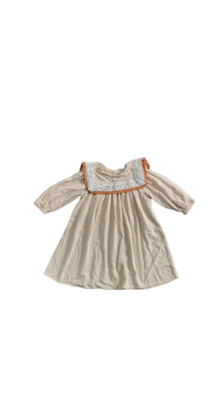 Váy đầm bé gái vải đũi Sora bebe màu be Sora bebe