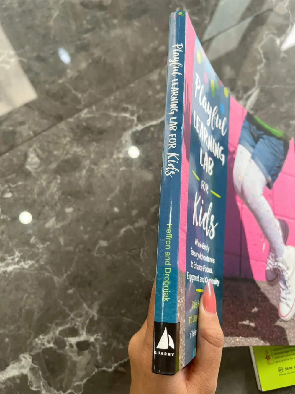 Set 2 sách tiếng anh cho bé - Ảnh 3