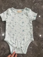 Set 4 bộ bodysuit bé & quần dài bịt chân sơ sinh mix brand (3 đến 6 tháng) - Ảnh 7