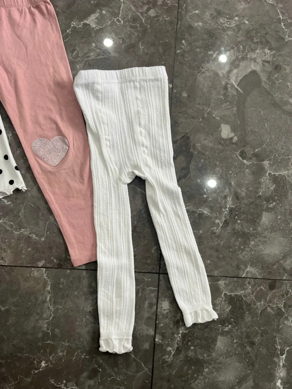 Set 3 quần dài bé gái mix brand (2 đến 3 tuổi)H&M, no brand - Ảnh 4