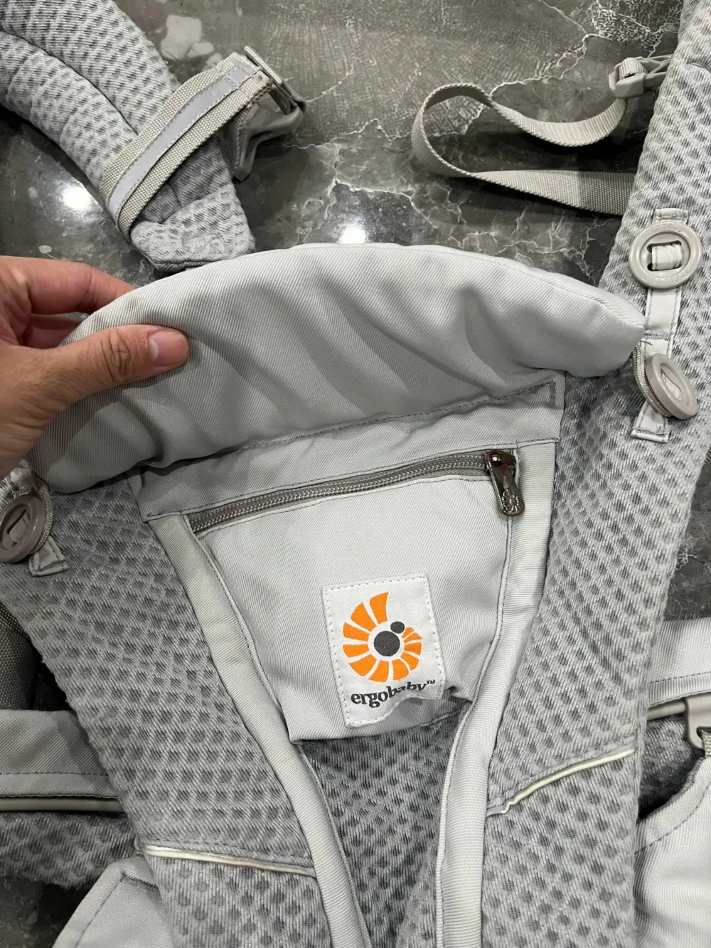 Địu Ergo baby Omni Breeze màu xám nhạt 0-4 tuổi (còn box) - Ảnh 7