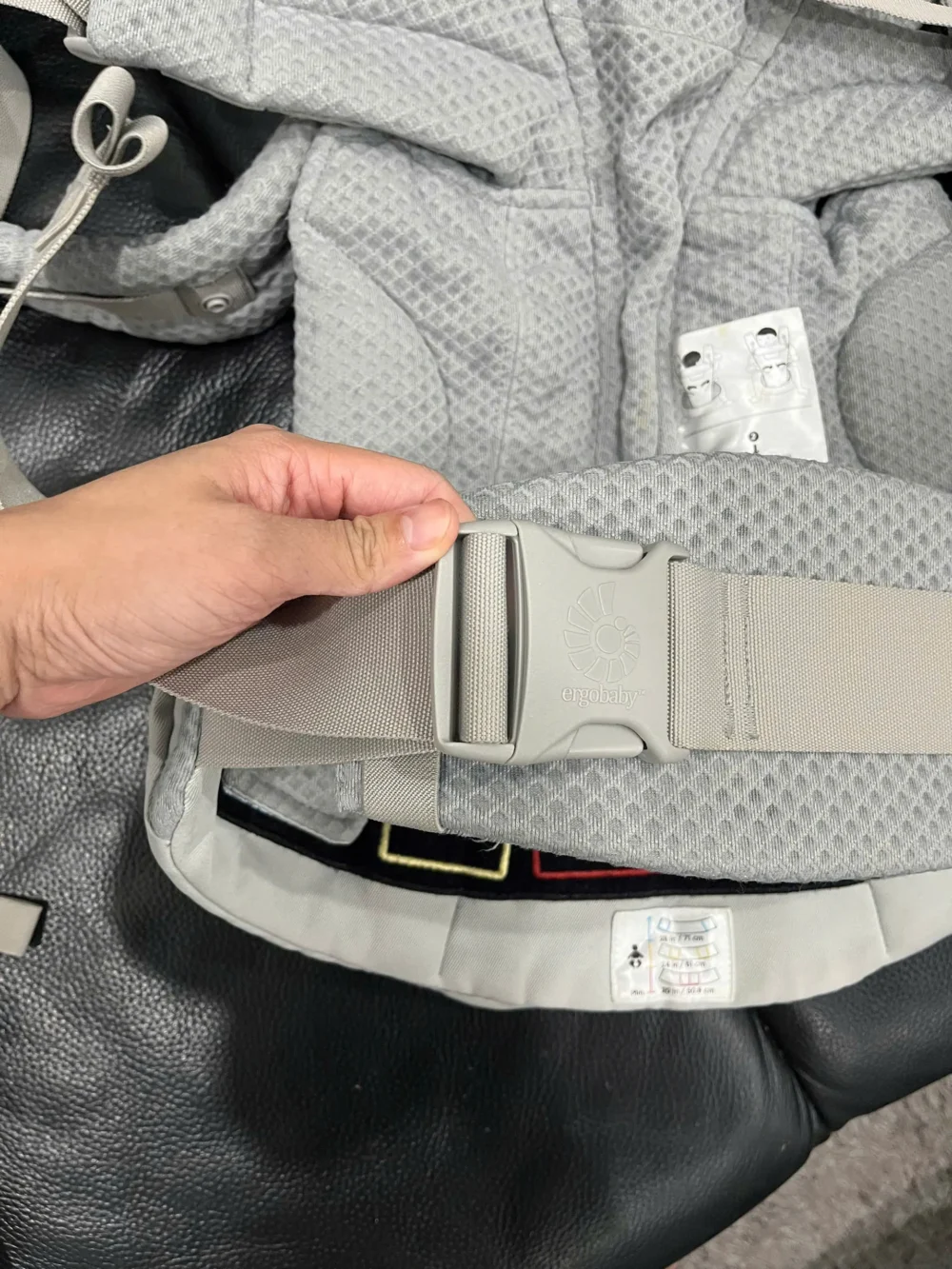 Địu Ergo baby Omni Breeze màu xám nhạt 0-4 tuổi (no box) - Ảnh 17